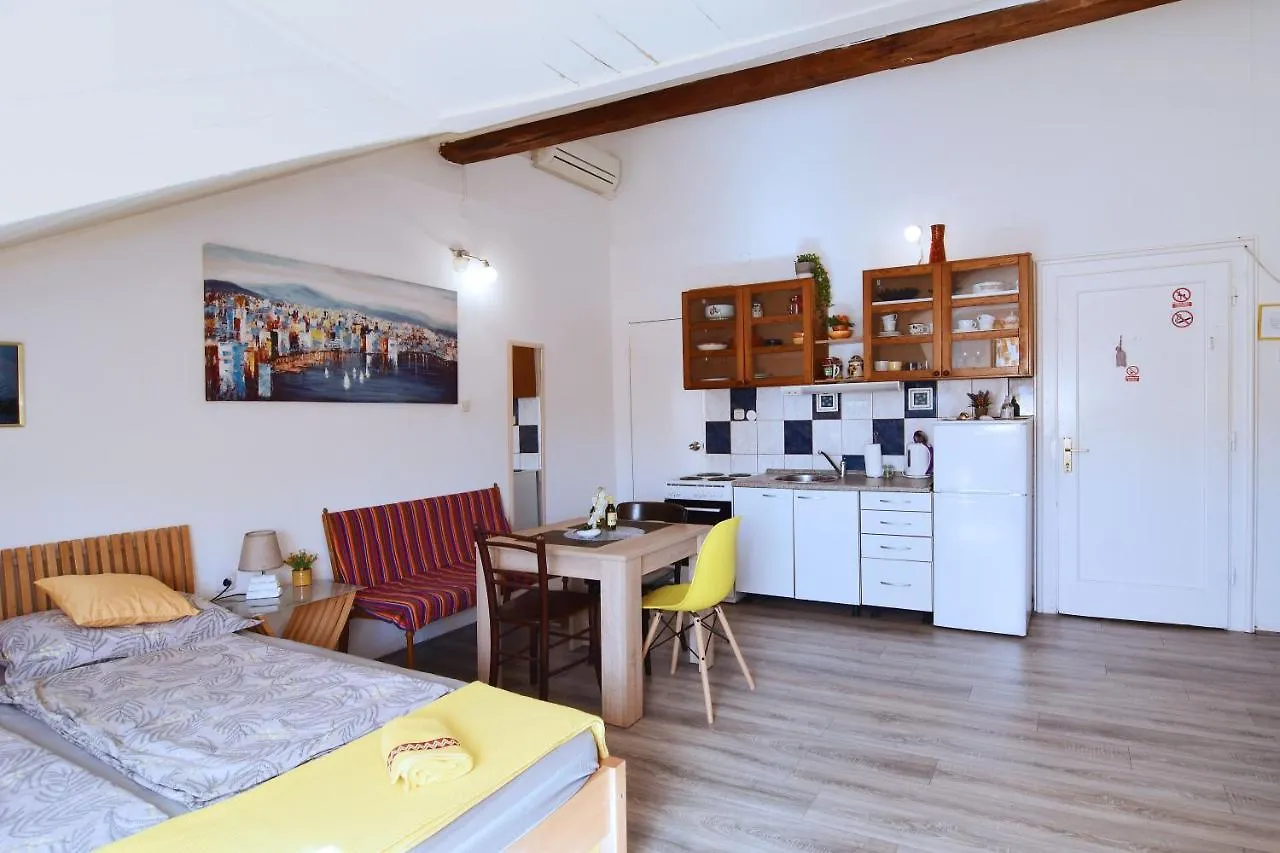 Rosi Apartment Split 0*,