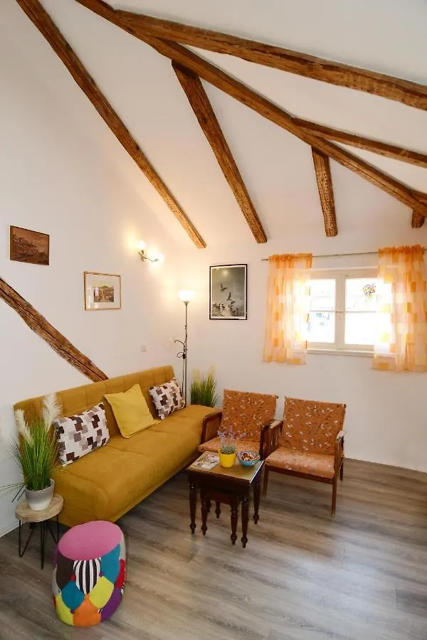 Rosi Apartment Split